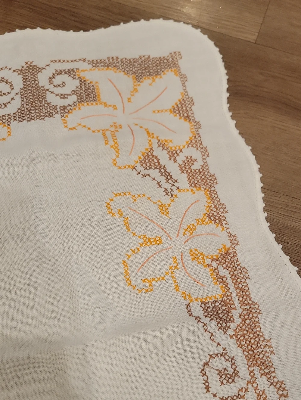 Vintage Fall Table Runner
